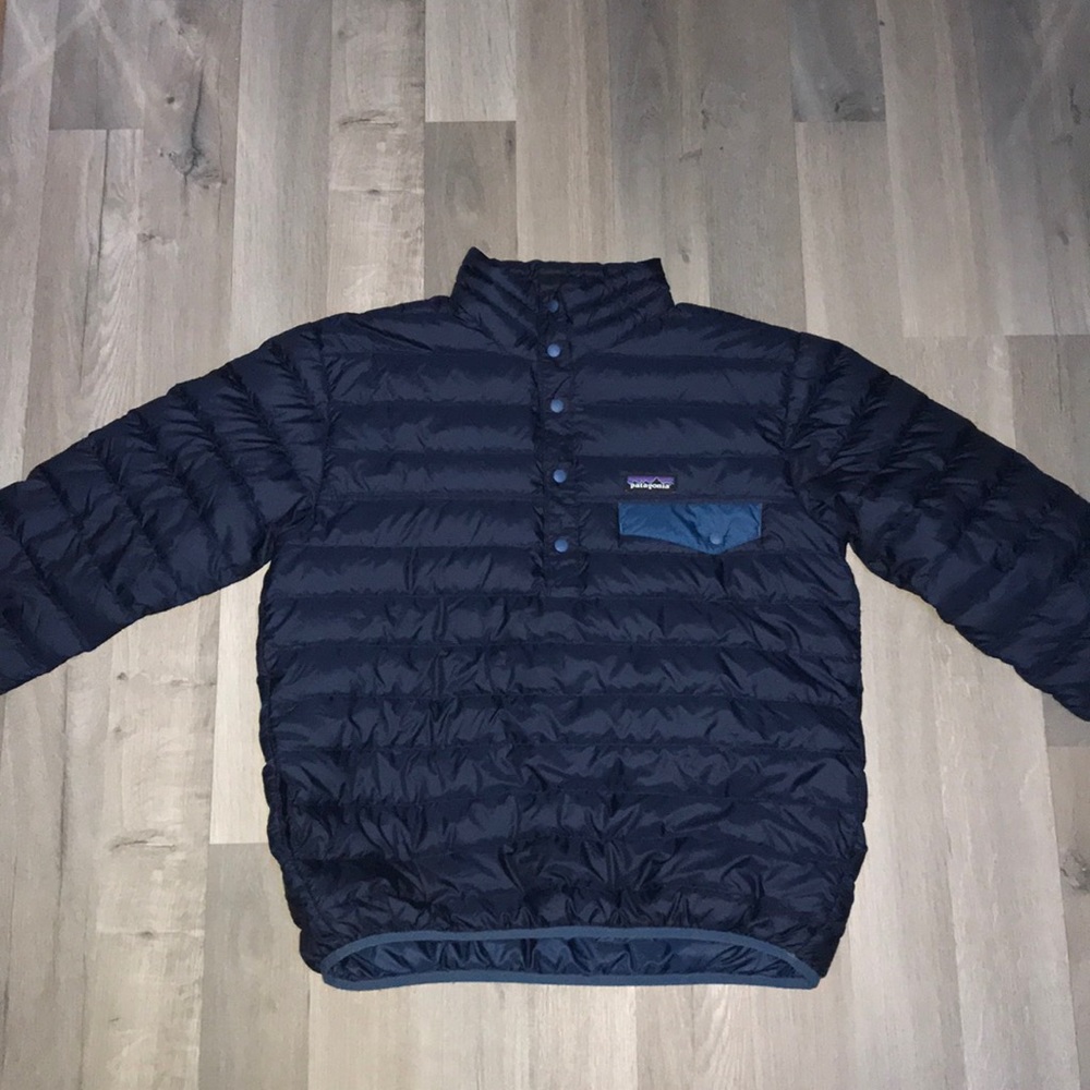 Men’s snap up Patagonia puffer jackets